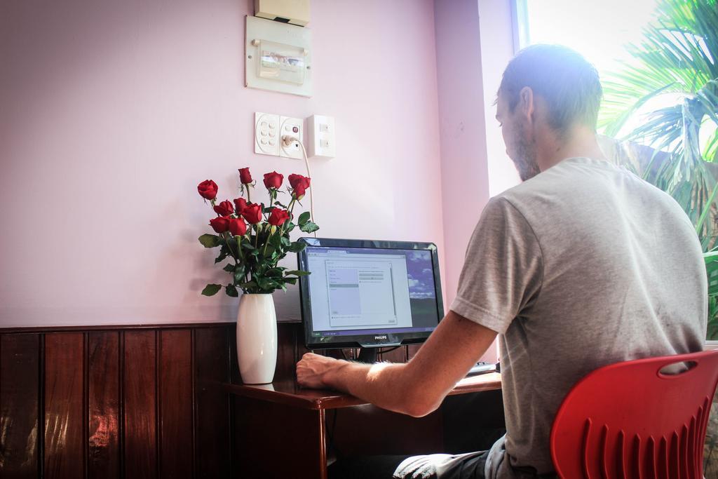 Cozy Hue Hotel Bagian luar foto