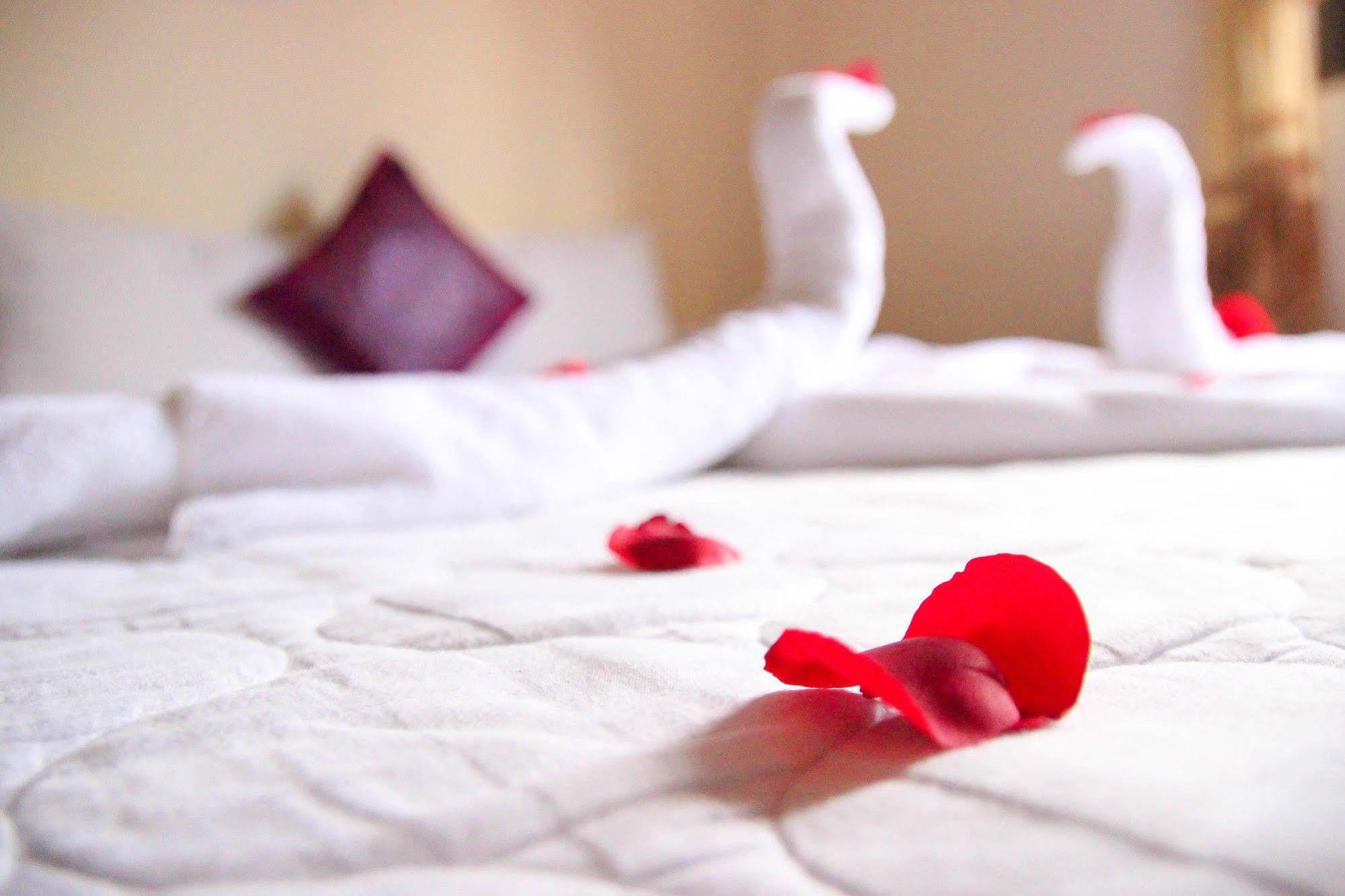 Cozy Hue Hotel Bagian luar foto