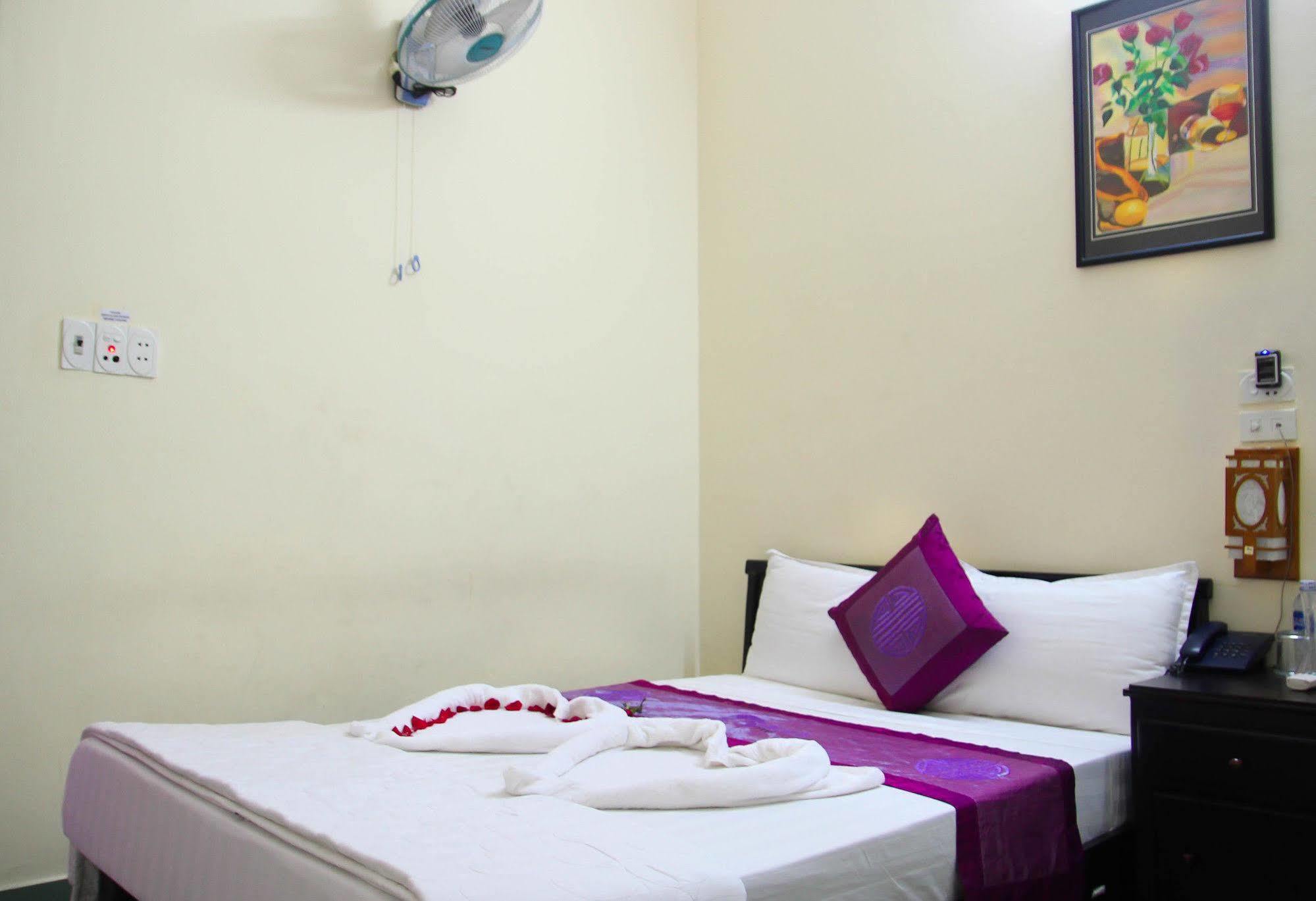 Cozy Hue Hotel Bagian luar foto