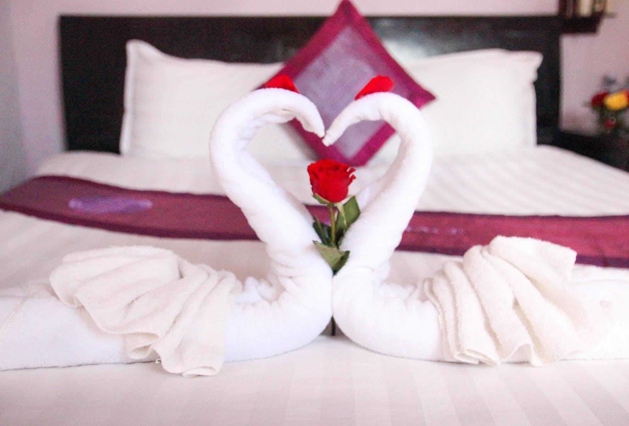 Cozy Hue Hotel Bagian luar foto
