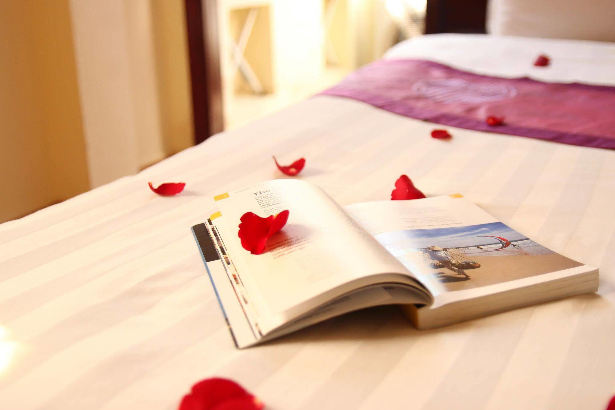 Cozy Hue Hotel Bagian luar foto