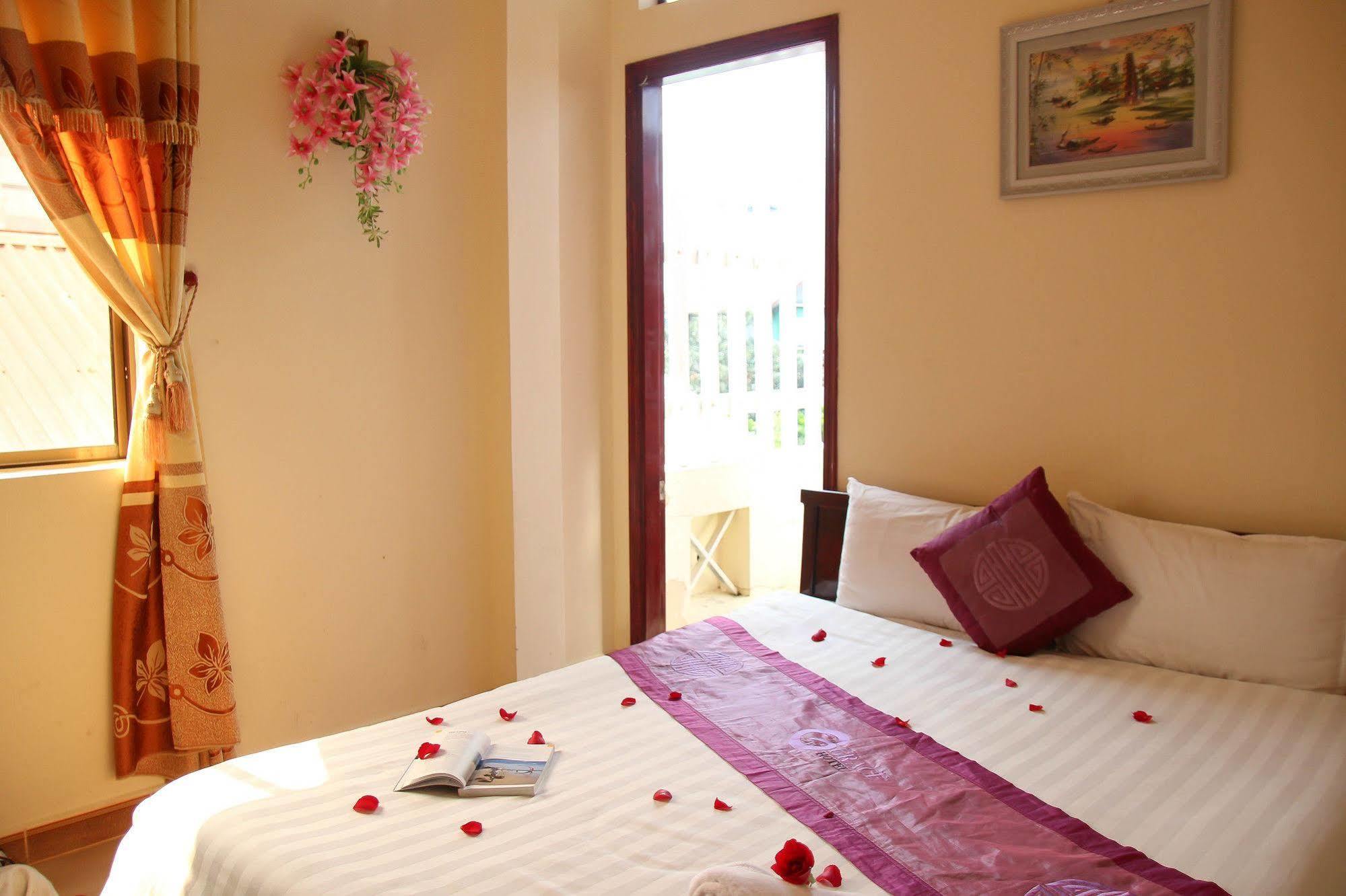 Cozy Hue Hotel Bagian luar foto