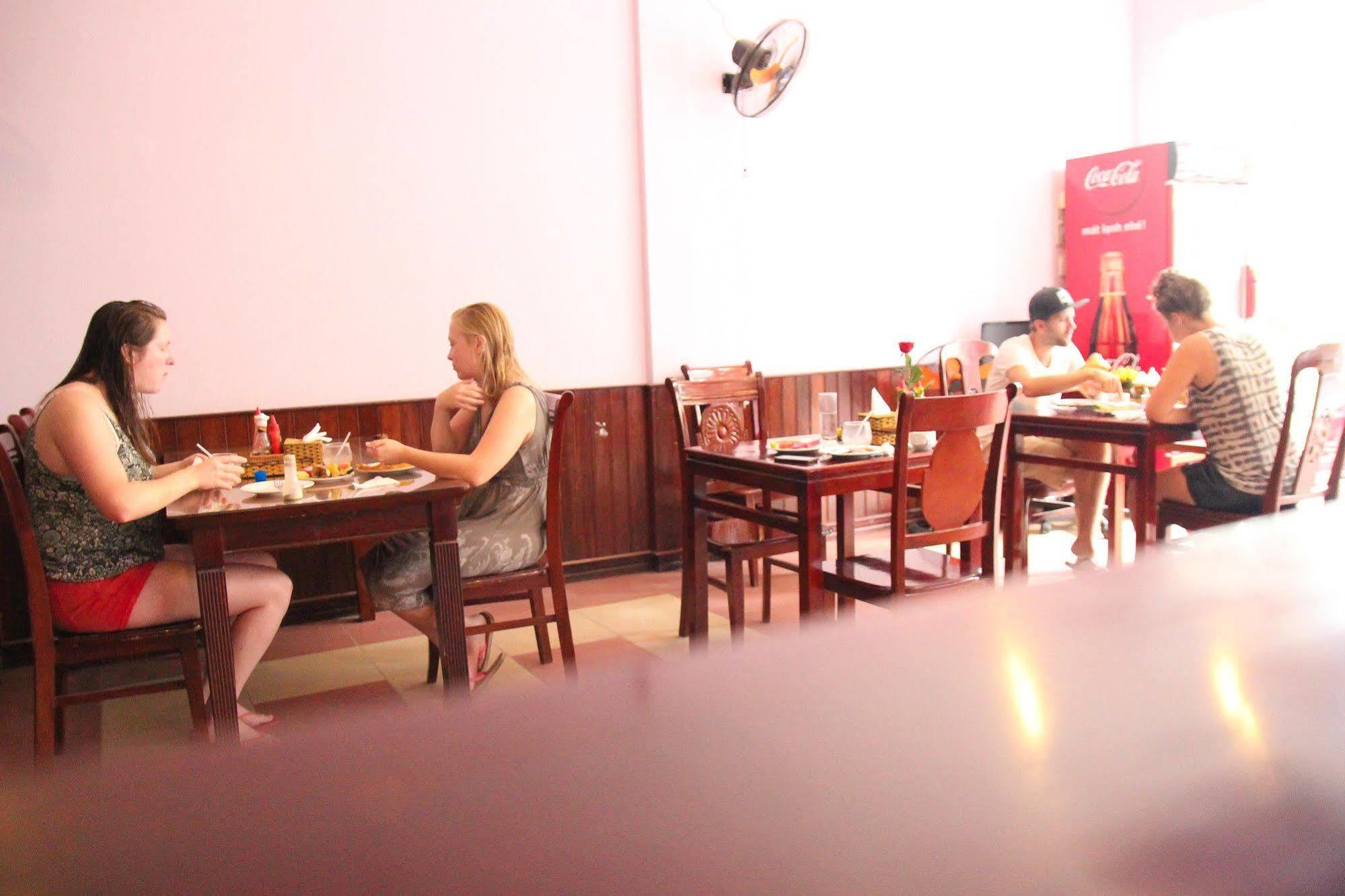 Cozy Hue Hotel Bagian luar foto